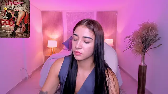 Antonella Grayy online show from 3, 10, 2025