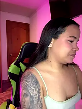 leila 22 online show from 23, 9, 2025