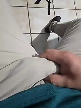 Snapshot of Pnstrokes chatting on 14, 2, 2025 Pnstrokes online show from 14, 2, 2025