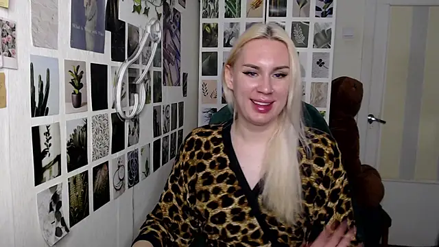 CapriScorpion online show from 26, 10, 2025