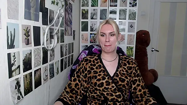 CapriScorpion online show from 3, 12, 2025