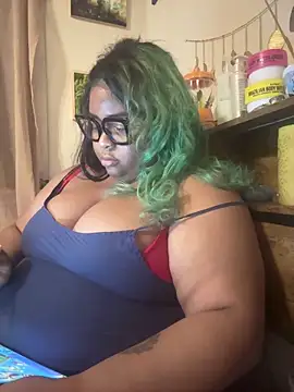 Snapshot of kweenxkarma chatting on 15, 1, 2025 kweenxkarma online show from 15, 1, 2025