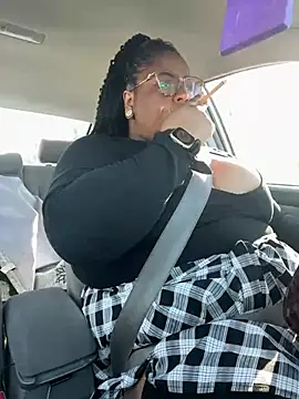 Snapshot of kweenxkarma chatting on 21, 3, 2025 kweenxkarma online show from 21, 3, 2025