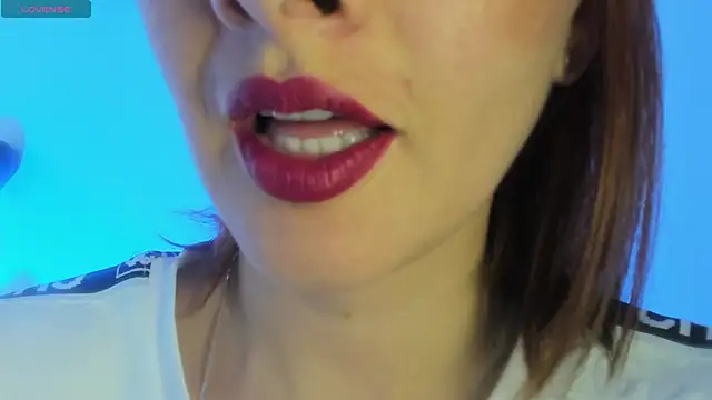 Snapshot of queen_fetish chatting on 3, 5, 2026 queen fetish online show from 3, 5, 2026