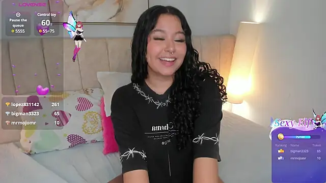 Snapshot of Atenea_cuteee chatting on 13, 12, 2024 Atenea cuteee online show from 13, 12, 2024