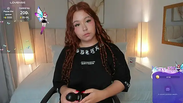 Snapshot of Atenea_cuteee chatting on 26, 2, 2025 Atenea cuteee online show from 26, 2, 2025