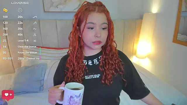 Atenea cuteee online show from 4, 2, 2026