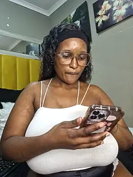 Bustygoddess32 online show from 20, 3, 2025