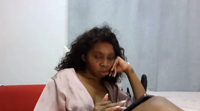 Sexxybella27 online show from 4, 2, 2025