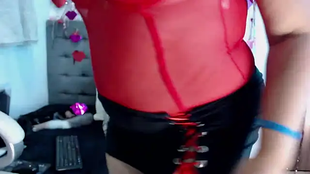 Snapshot of ChristinMooree chatting on 28, 5, 2026 ChristinMooree online show from 28, 5, 2026