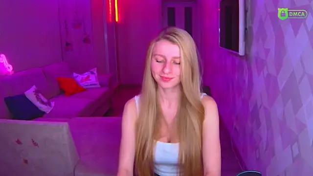 Snapshot of AmaliaQueen chatting on 19, 12, 2025 AmaliaQueen online show from 19, 12, 2025