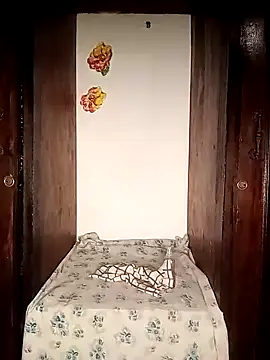 Snapshot of The-Peach-Flexer chatting on 26, 9, 2025 The-Peach-Flexer online show from 26, 9, 2025