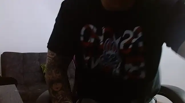 Snapshot of Sisoyalejo420 chatting on 6, 3, 2025 Sisoyalejo420 online show from 6, 3, 2025