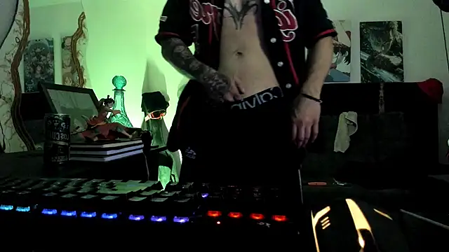 Snapshot of Sisoyalejo420 chatting on 2, 11, 2025 Sisoyalejo420 online show from 2, 11, 2025