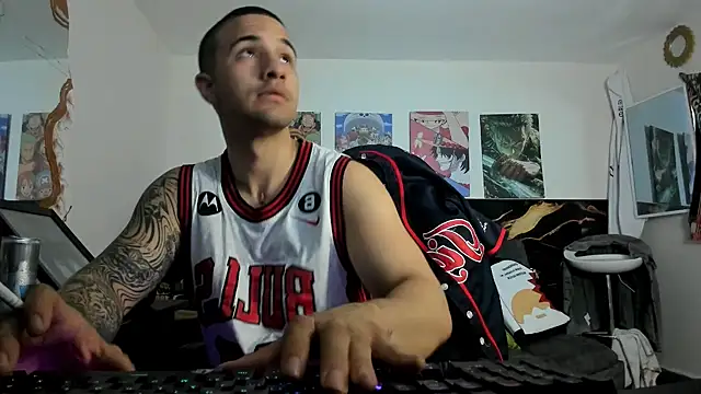 Snapshot of Sisoyalejo420 chatting on 8, 11, 2025 Sisoyalejo420 online show from 8, 11, 2025