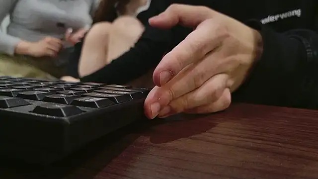 POCARI SWEAT online show from 12, 3, 2026