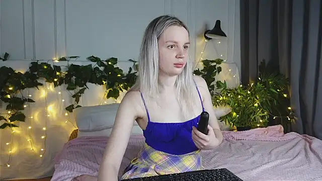 Snapshot of Beatrica_Klein chatting on 15, 3, 2025 Beatrica Klein online show from 15, 3, 2025