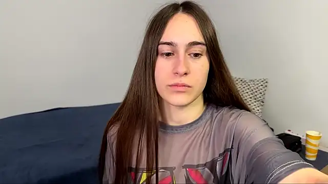 Snapshot of AliceKolltt chatting on 17, 4, 2026 AliceKolltt online show from 17, 4, 2026