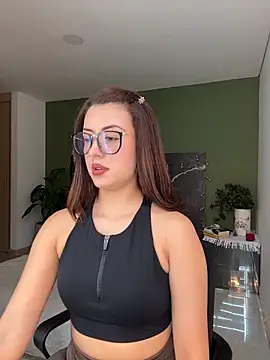 EmaSaenz online show from 2, 3, 2026