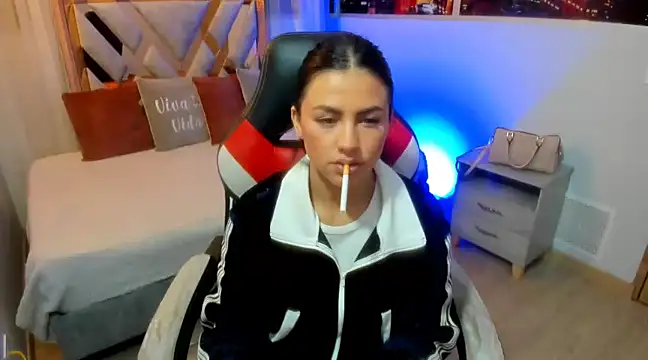 Snapshot of Kendall_Sophy chatting on 9, 12, 2024 Kendall Sophy online show from 9, 12, 2024