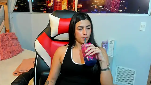 Snapshot of Kendall_Sophy chatting on 10, 3, 2025 Kendall Sophy online show from 10, 3, 2025