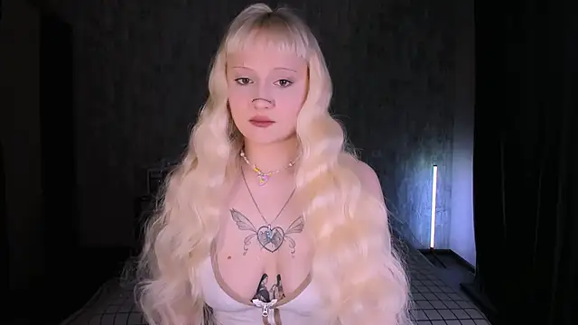 MariaMango online show from 10, 11, 2025