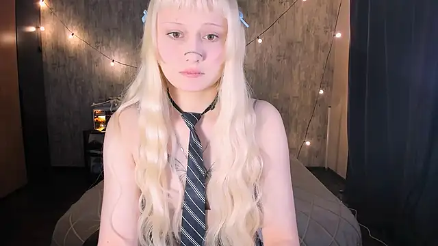 MariaMango online show from 4, 12, 2025