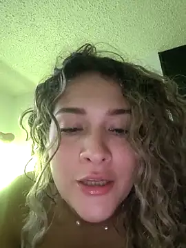 Sara smiiith211 online show from 21, 4, 2026