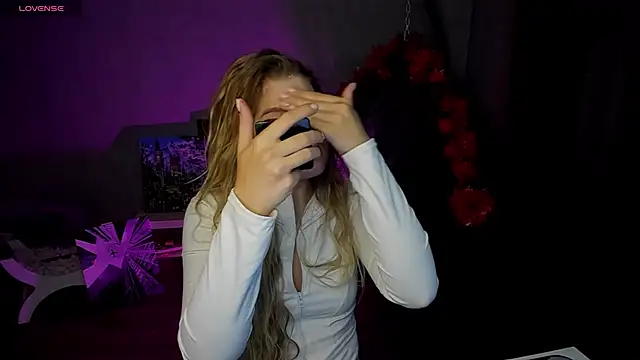 lily williamss online show from 2, 10, 2025