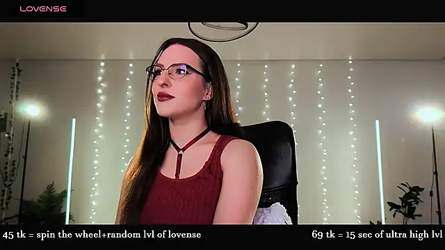 Alicia x art online show from 11, 4, 2026