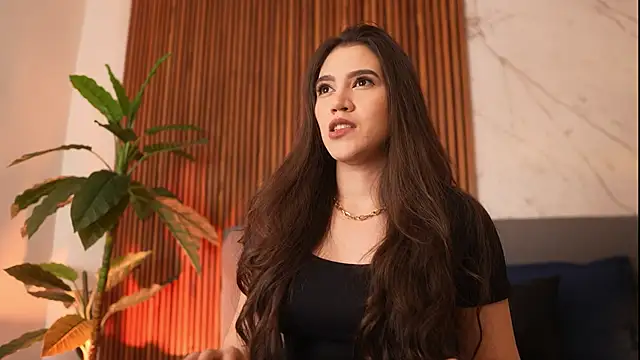 Amelia Rouse online show from 17, 9, 2025