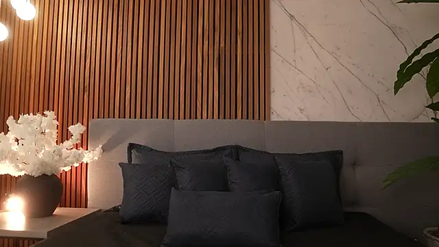 Amelia Rouse online show from 1, 12, 2025