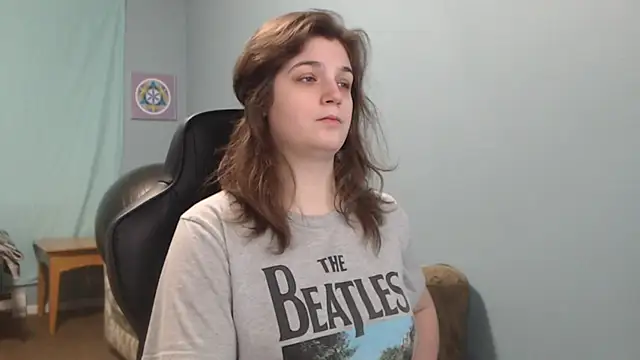 Snapshot of TreeJeanne chatting on 6, 3, 2025 TreeJeanne online show from 6, 3, 2025