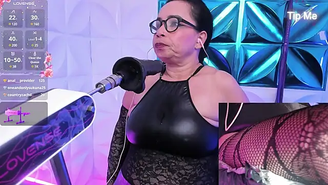 Snapshot of annie_wigg chatting on 17, 2, 2025 annie wigg online show from 17, 2, 2025