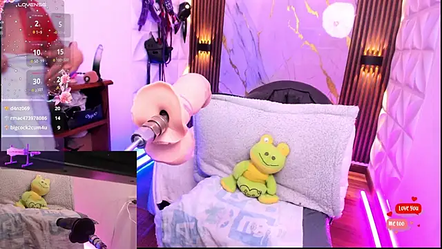 Snapshot of annie_wigg chatting on 19, 3, 2025 annie wigg online show from 19, 3, 2025