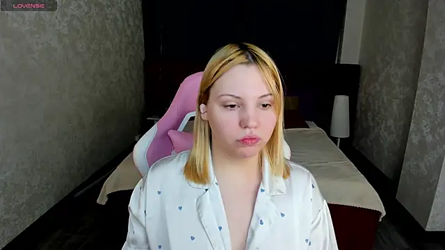 Stacy Luv online show from 30, 11, 2025