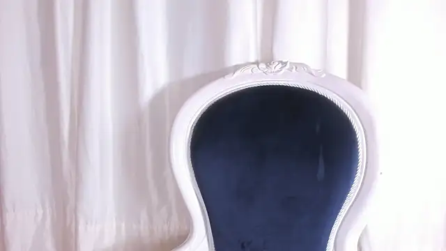  Emma Valka online show from 12, 12, 2024