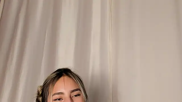  Emma Valka online show from 24, 12, 2024