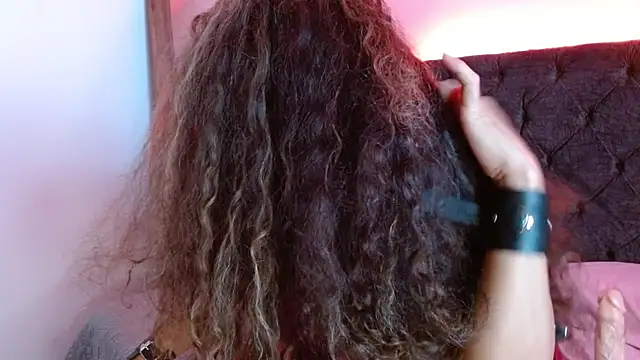 Alma Sexyy online show from 28, 2, 2025