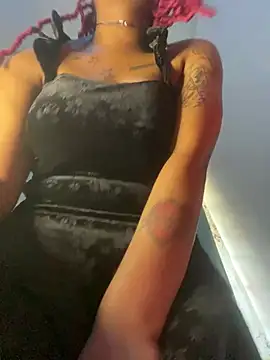 Cherrytowild online show from 7, 3, 2025