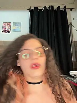 izumikarol online show from 12, 4, 2026