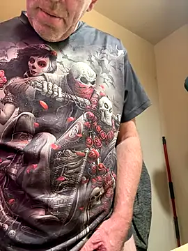 Snapshot of TXCowboy420 chatting on 16, 10, 2025 TXCowboy420 online show from 16, 10, 2025