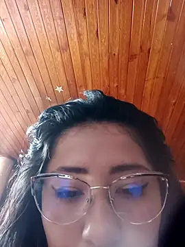 Becka Linares online show from 7, 5, 2026
