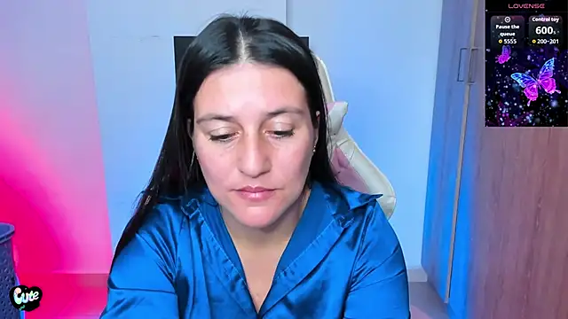 Snapshot of Saskyaa chatting on 23, 11, 2025 Saskyaa online show from 23, 11, 2025