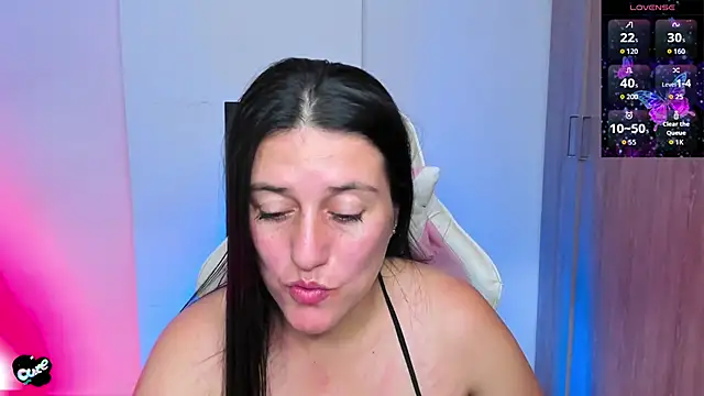 Snapshot of Saskyaa chatting on 24, 11, 2025 Saskyaa online show from 24, 11, 2025