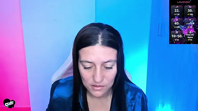 Snapshot of Saskyaa chatting on 2, 12, 2025 Saskyaa online show from 2, 12, 2025