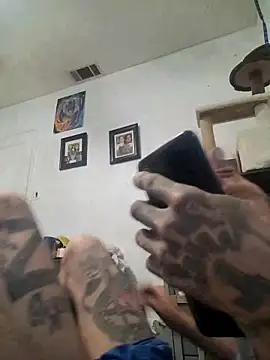 LongDickZee562 online show from 26, 11, 2025