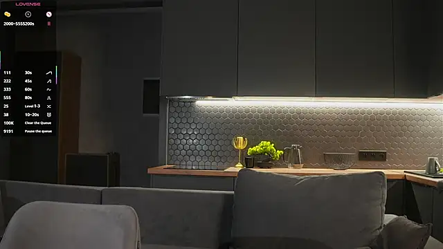 Snapshot of IdaJonesy chatting on 25, 11, 2025 IdaJonesy online show from 25, 11, 2025