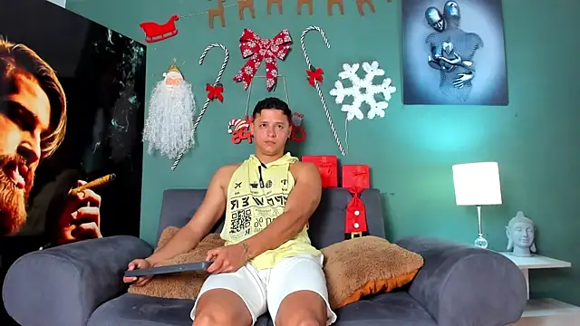 Snapshot of MITCHELL_BURNS chatting on 9, 12, 2024 MITCHELL BURNS online show from 9, 12, 2024