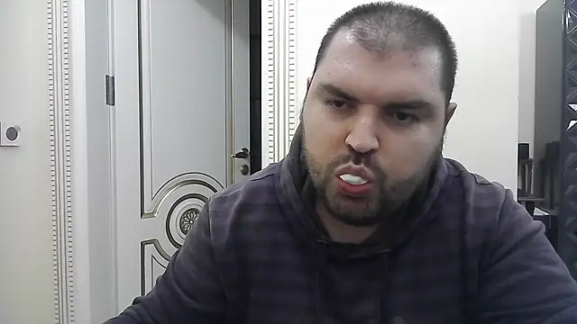 KIZLAZIMYaa online show from 5, 2, 2026